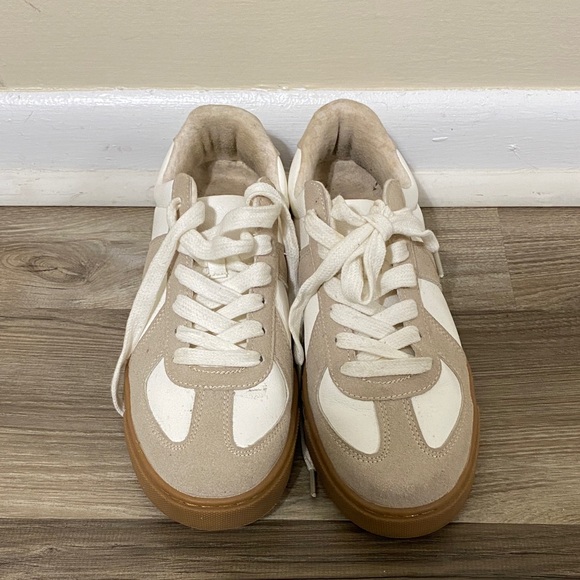 Sincerely Jules Beige and White Sneakers - Picture 1 of 4